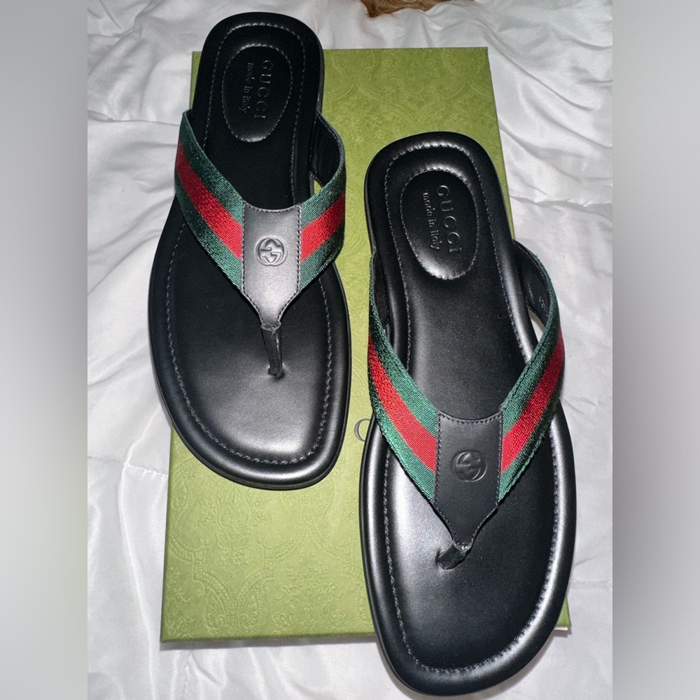 Gucci men thong sandal